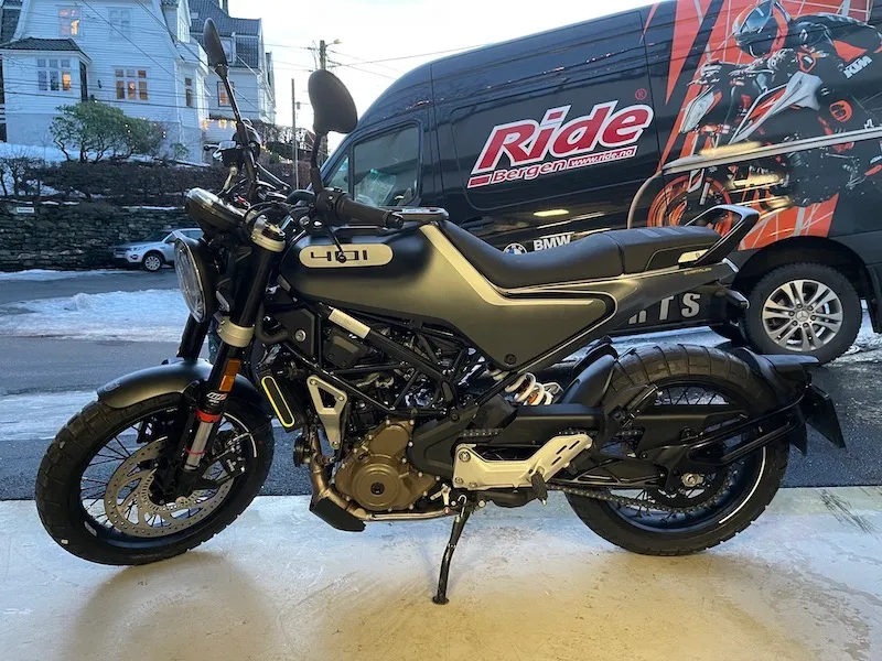 Fjellsiden MC - bilde av Husqvarna Svartpilen 401