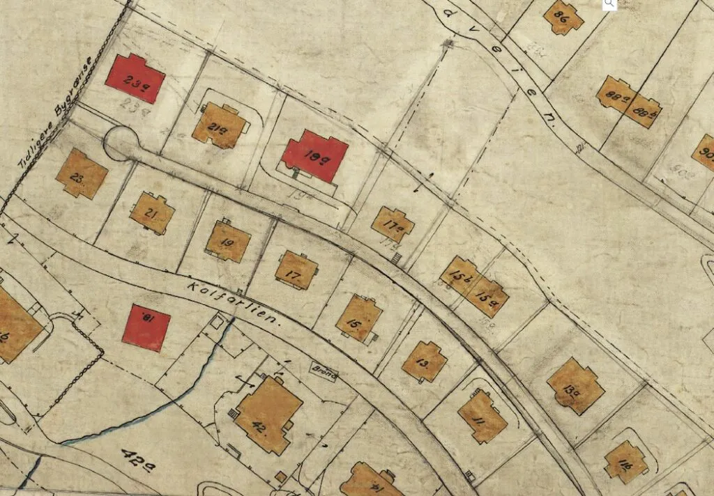 Kart over Lille Kalfaret med adresser Kalfarlien 15 til 23.